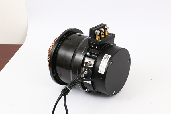 如何降低交流低壓交流電機運行期間的噪音?