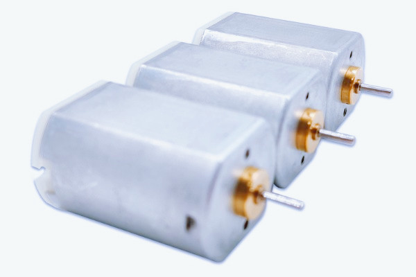 微型永磁直流電機(jī)的結(jié)構(gòu)原理與技術(shù)應(yīng)用 圖1